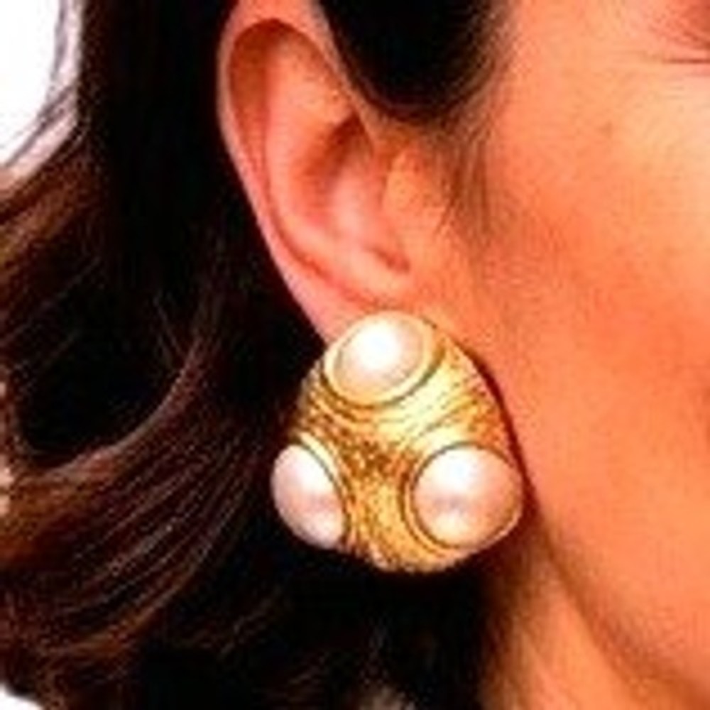 Sue Ellen Vintage Gold Tone Faux Pearl Textured Dome Clip On Earrings Statement